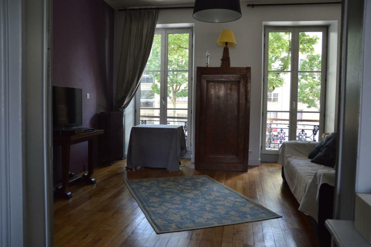 Chambre D'Hotes Les Ecuries เลอม็องส์ ภายนอก รูปภาพ