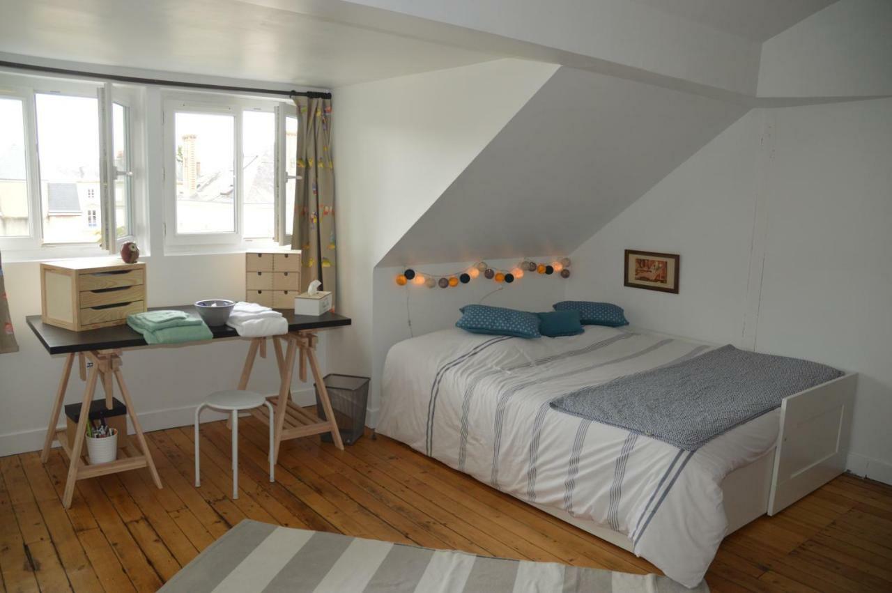 Chambre D'Hotes Les Ecuries เลอม็องส์ ภายนอก รูปภาพ