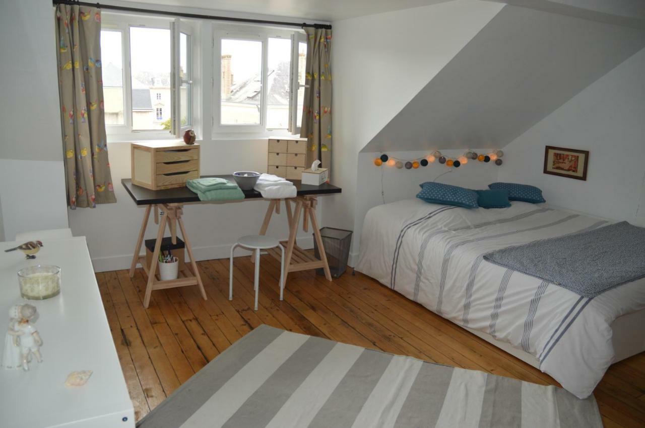Chambre D'Hotes Les Ecuries เลอม็องส์ ภายนอก รูปภาพ