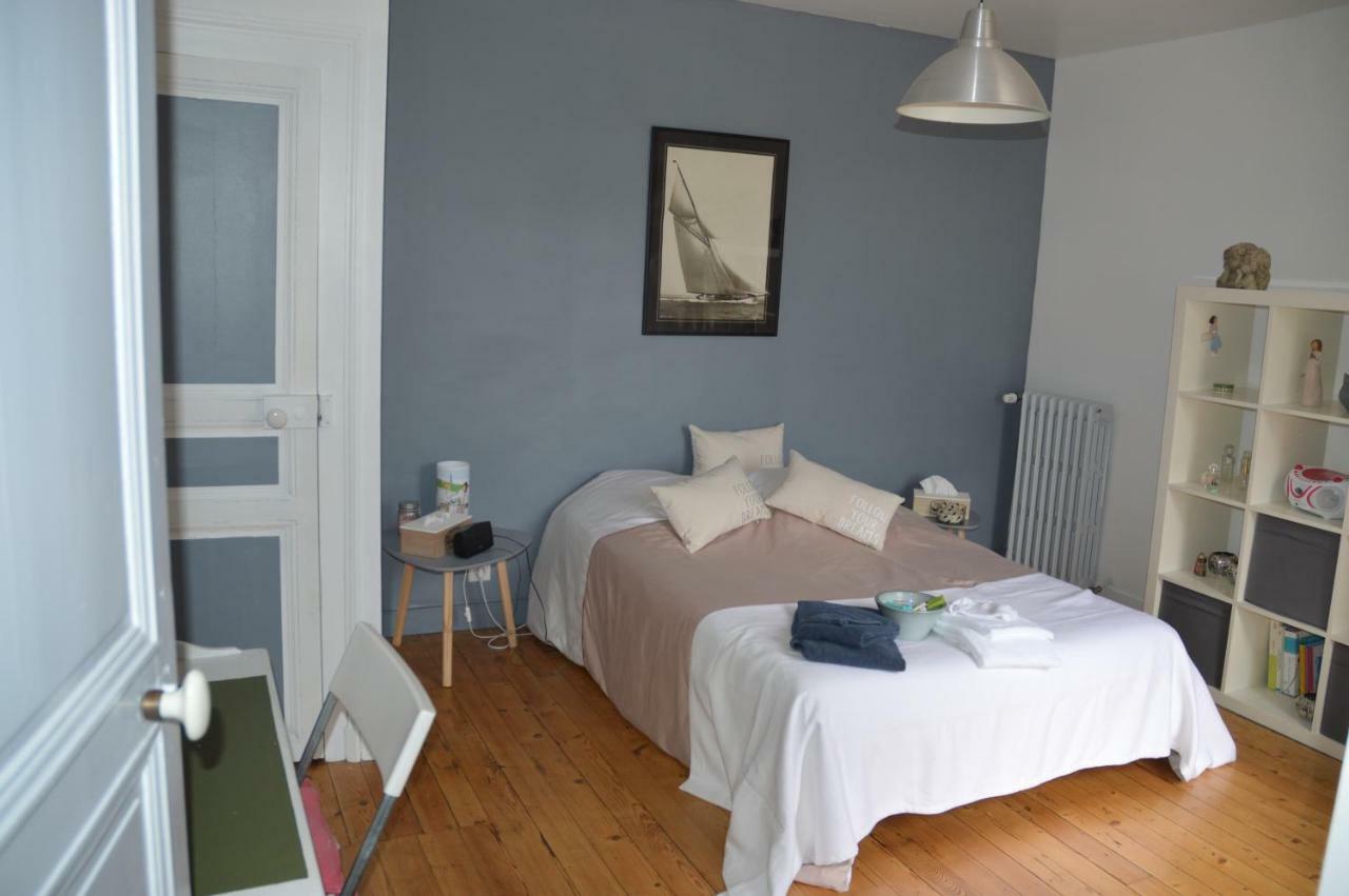 Chambre D'Hotes Les Ecuries เลอม็องส์ ภายนอก รูปภาพ