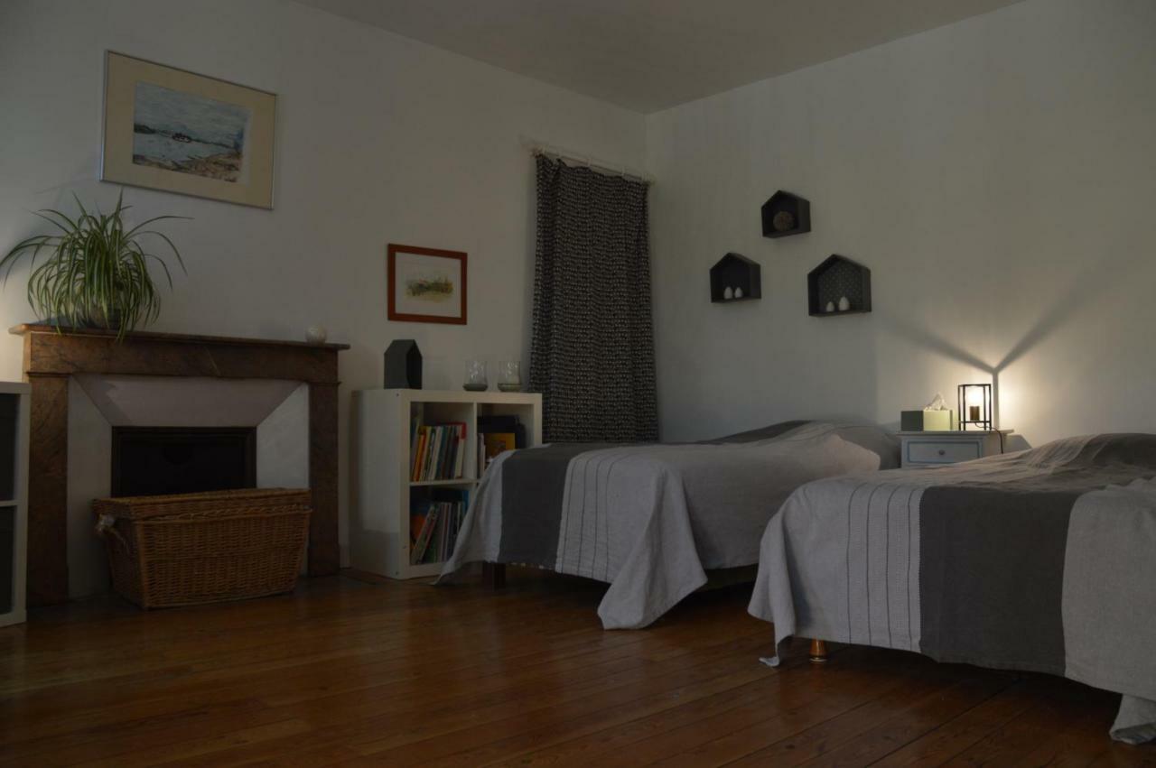 Chambre D'Hotes Les Ecuries เลอม็องส์ ภายนอก รูปภาพ