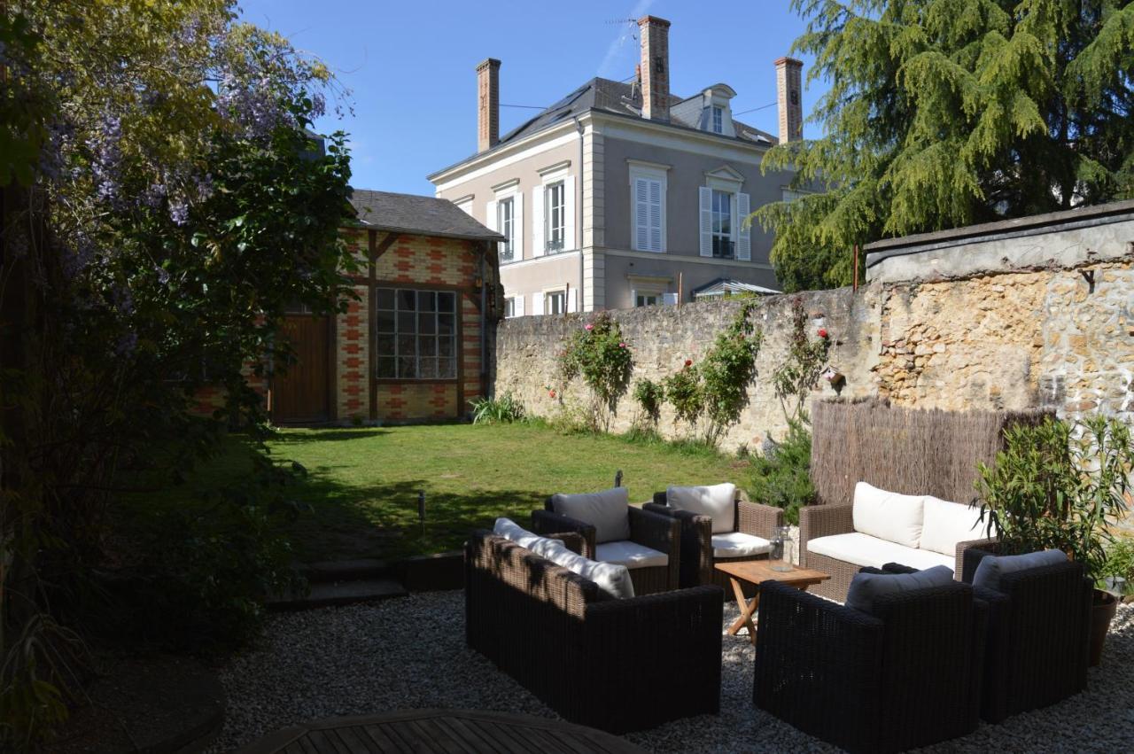 Chambre D'Hotes Les Ecuries เลอม็องส์ ภายนอก รูปภาพ