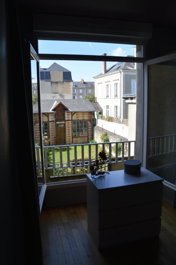 Chambre D'Hotes Les Ecuries เลอม็องส์ ภายนอก รูปภาพ